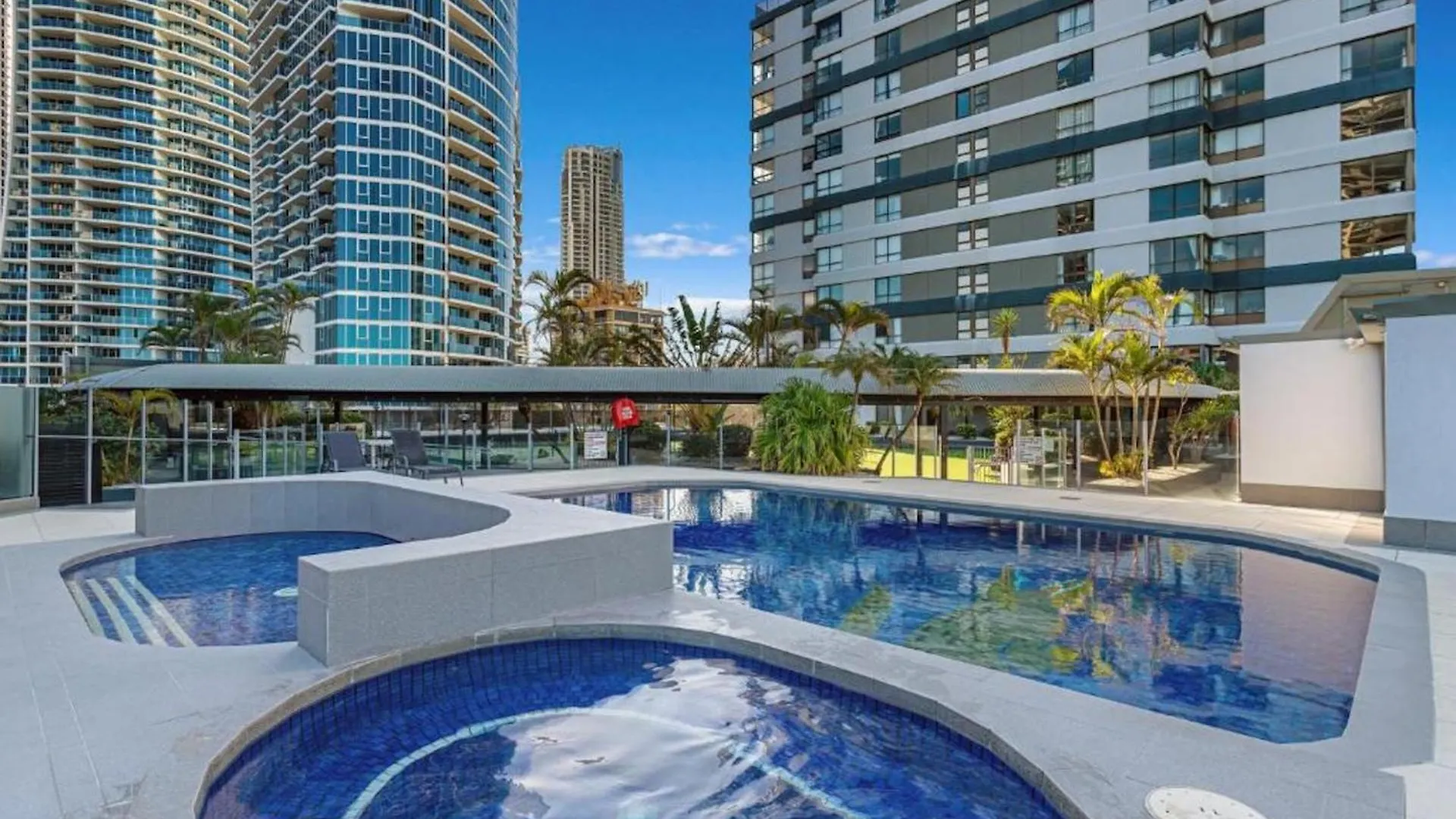 The Surfers Paradise - Dual Key *
