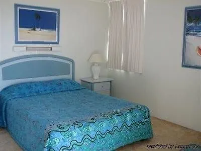 Grosvenor Beachfront Surfers Paradise