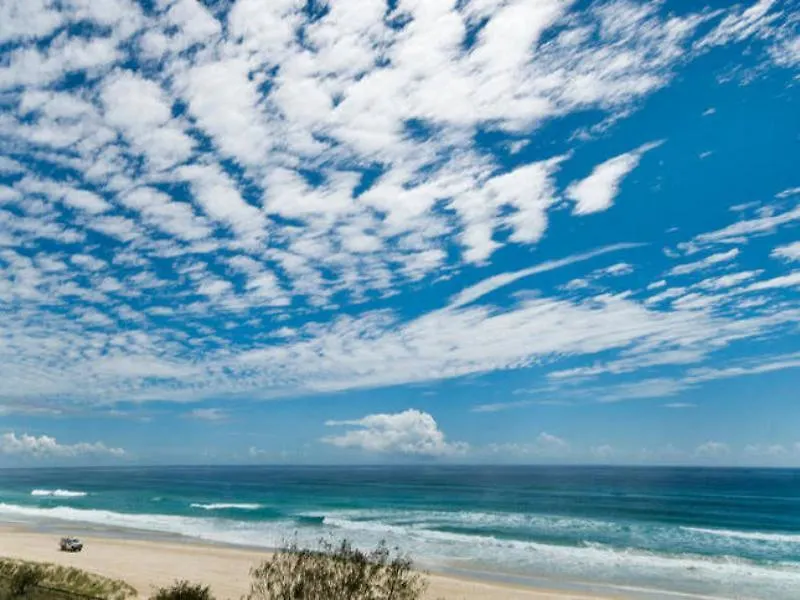 Apart-hotel Oceanside - Absolute Beachfront Gold Coast