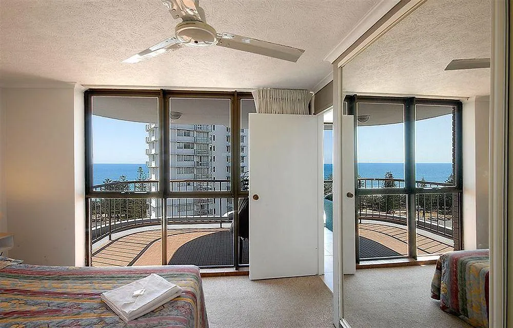 Burleigh Gardens North Hi-rise Апарт-отель