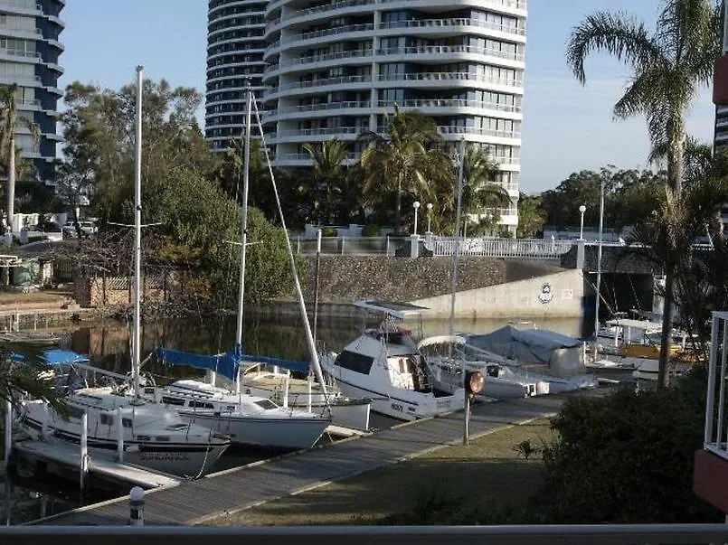 Bayview Bay Aparthotel 3*