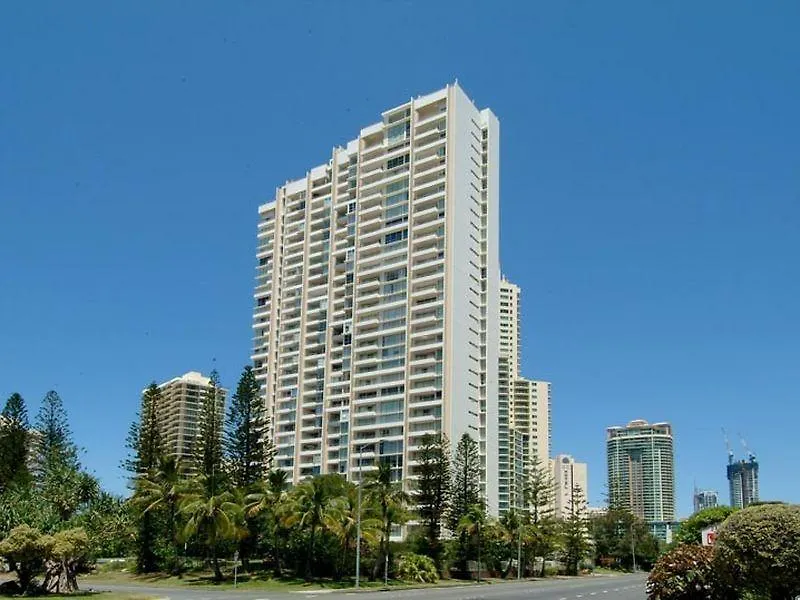Golden Gate Apartment