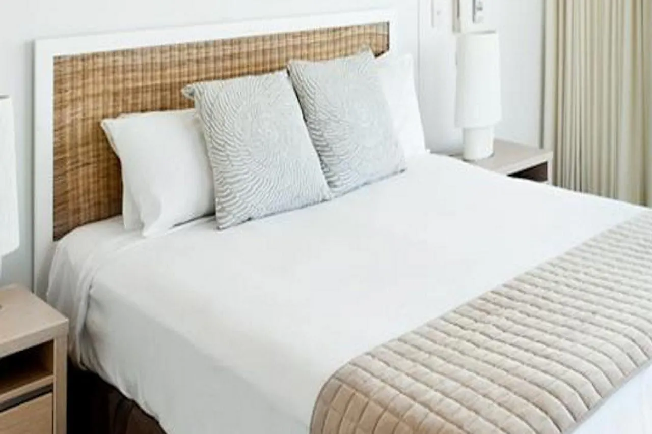 Mantra Crown Towers Aparthotel
