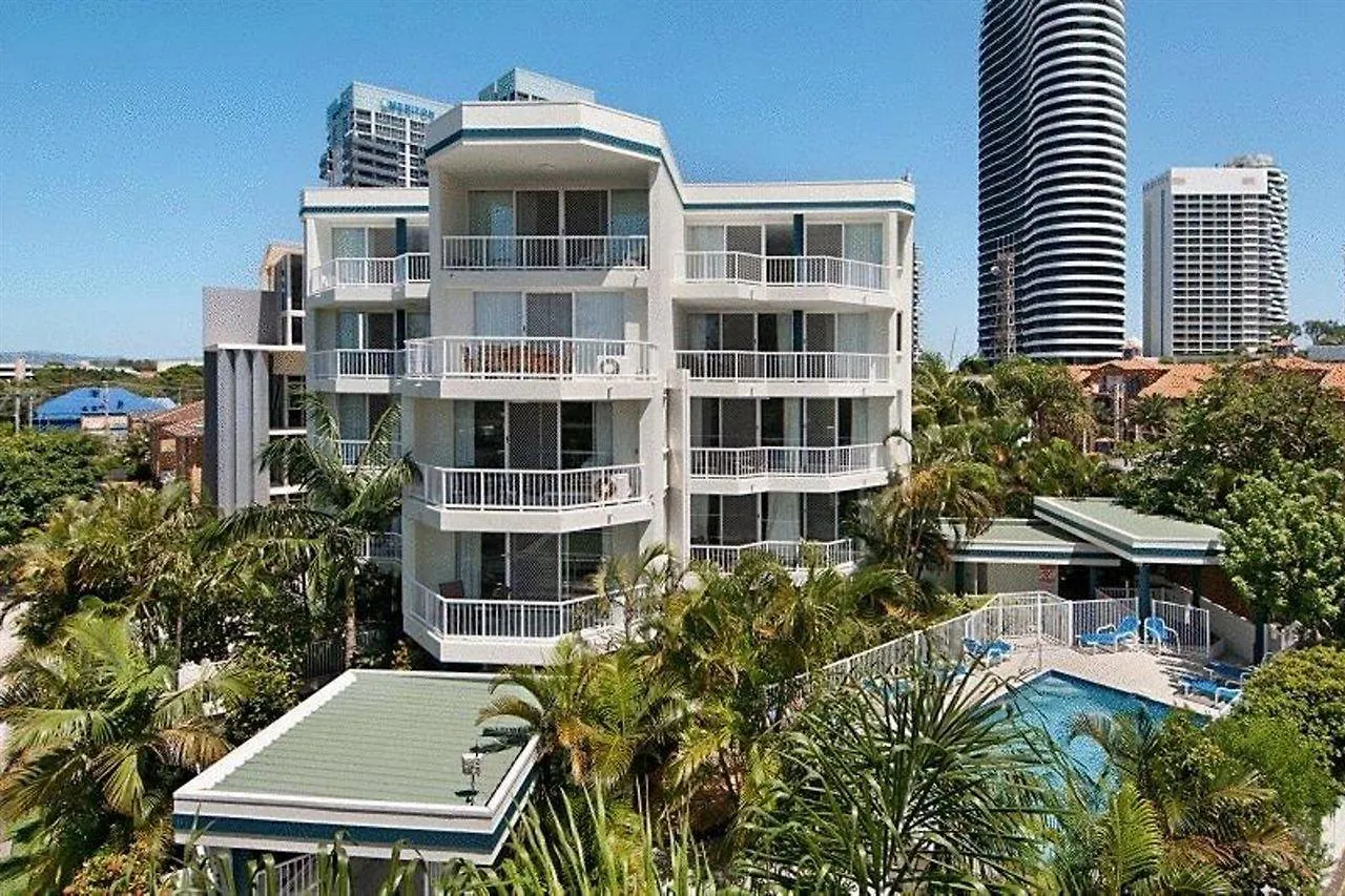 Santa Anne By The Sea Апарт-отель Голд-Кост