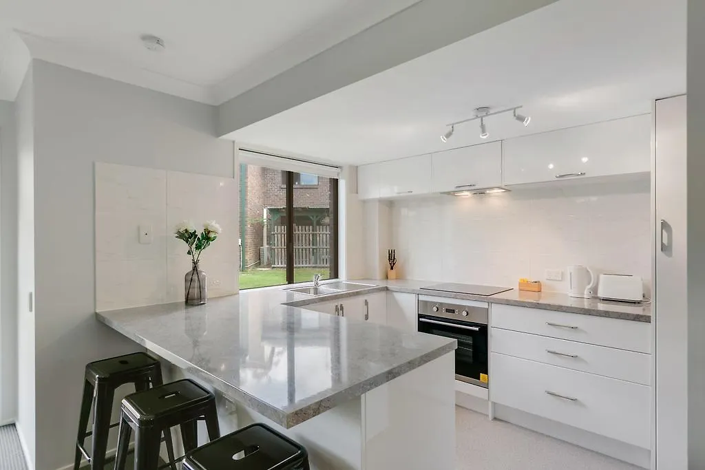 公寓 Fountain View Estate - We Accommodate *