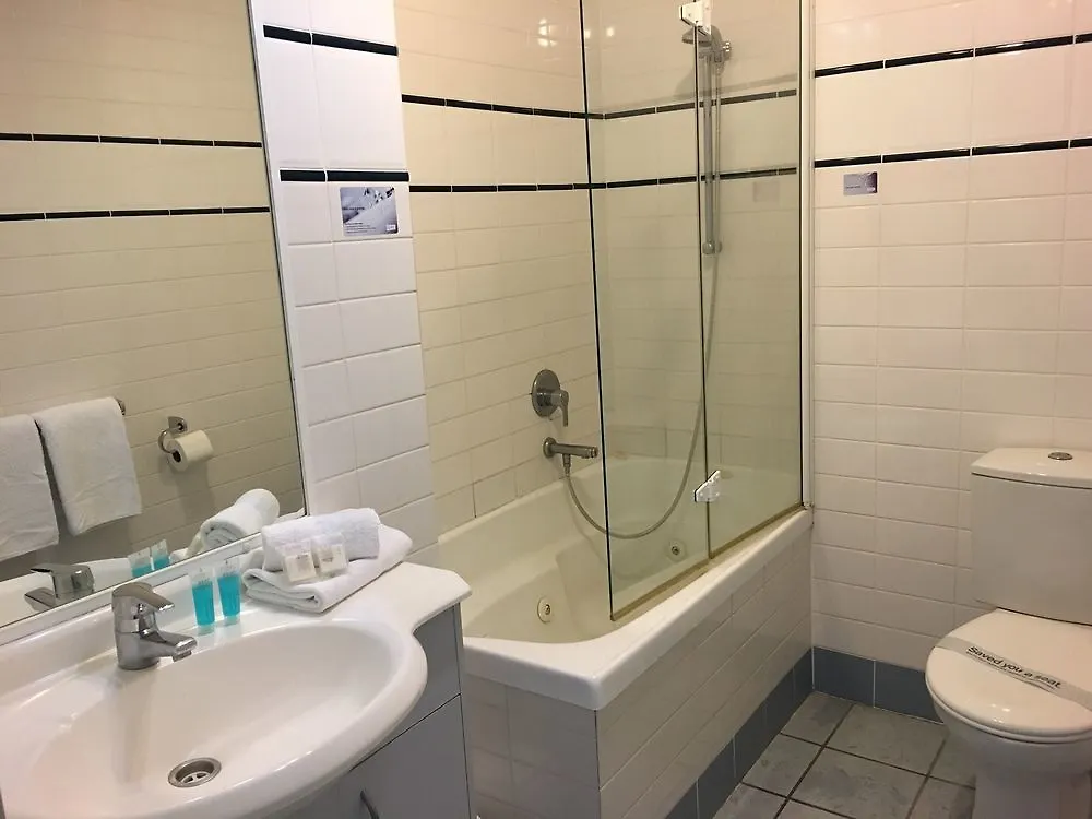 Santa Anne By The Sea Апарт-отель 4*