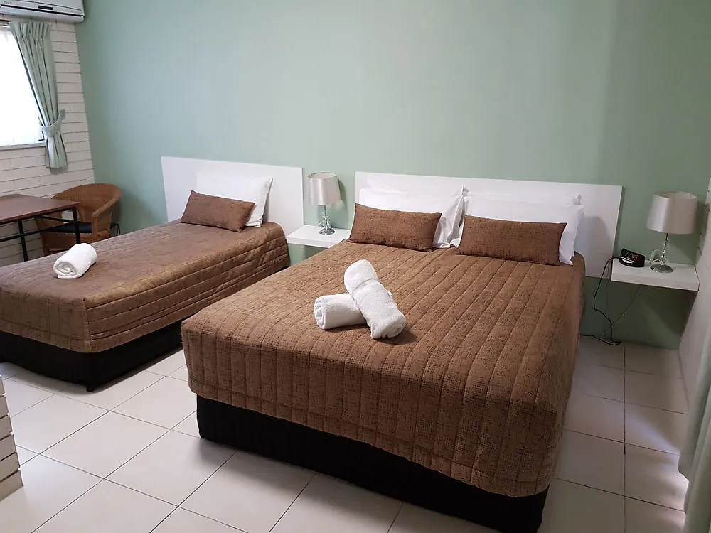 Airport - Only 300 Meters To Airport Terminal Motel Gold Coast