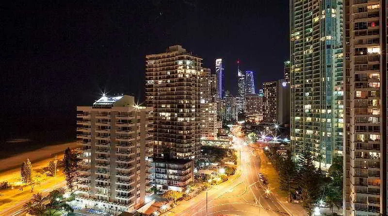Seacrest Beachfront Surfers Paradise Aparthotel 4*