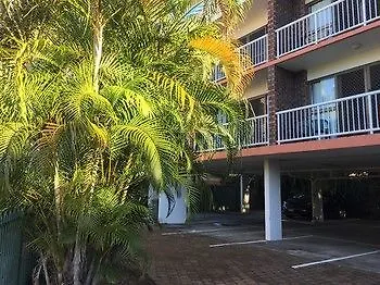 Red Star Palm 3* Gold Coast