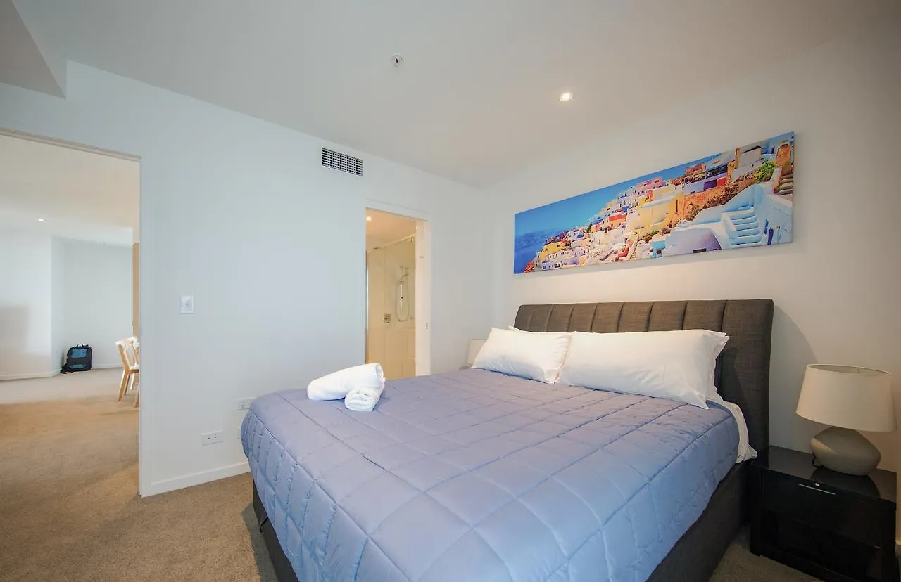 Dayday Premier At 2663 Hwy, Broadbeach * Gold Coast