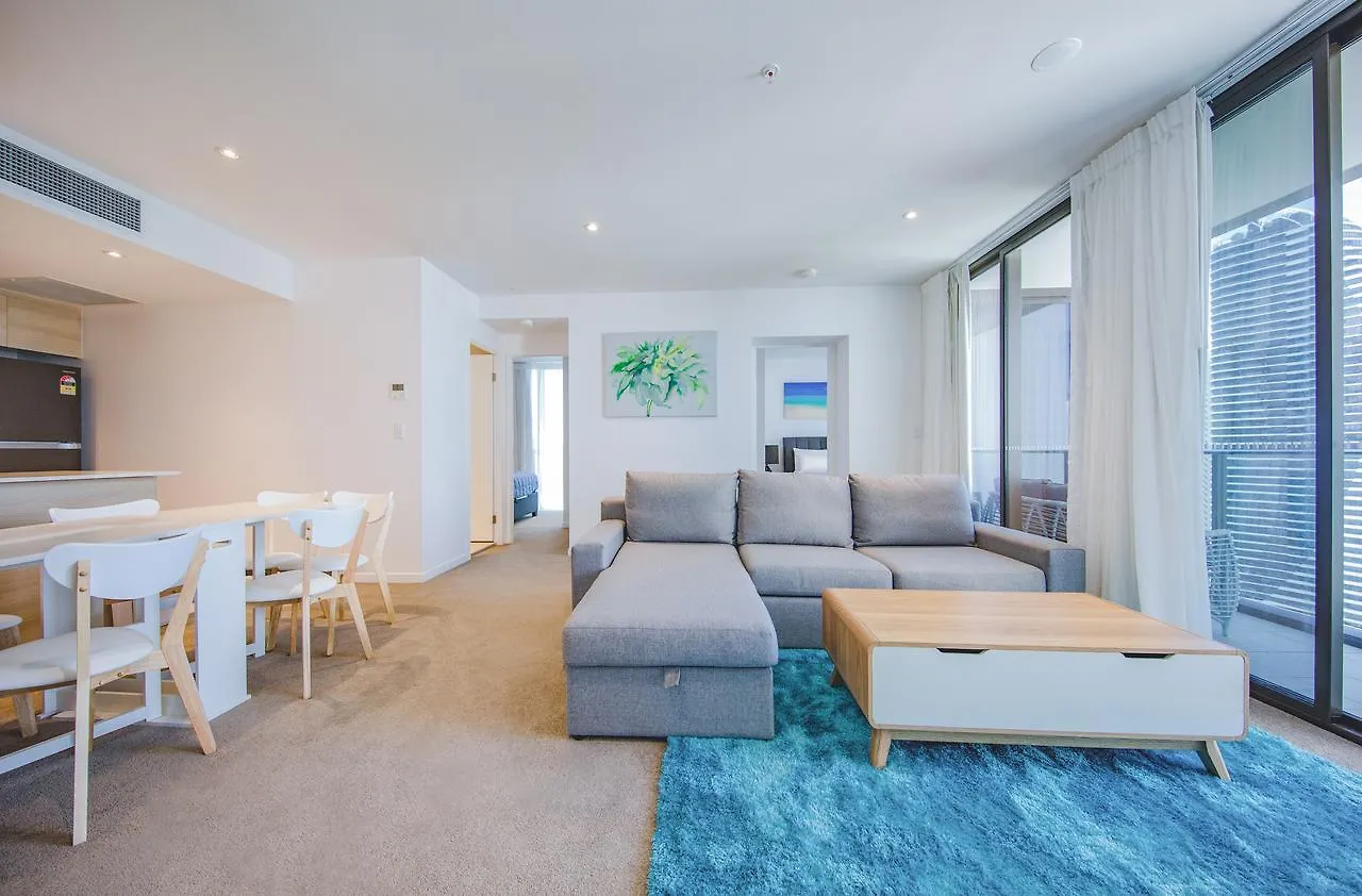 Dayday Premier At 2663 Hwy, Broadbeach * Gold Coast