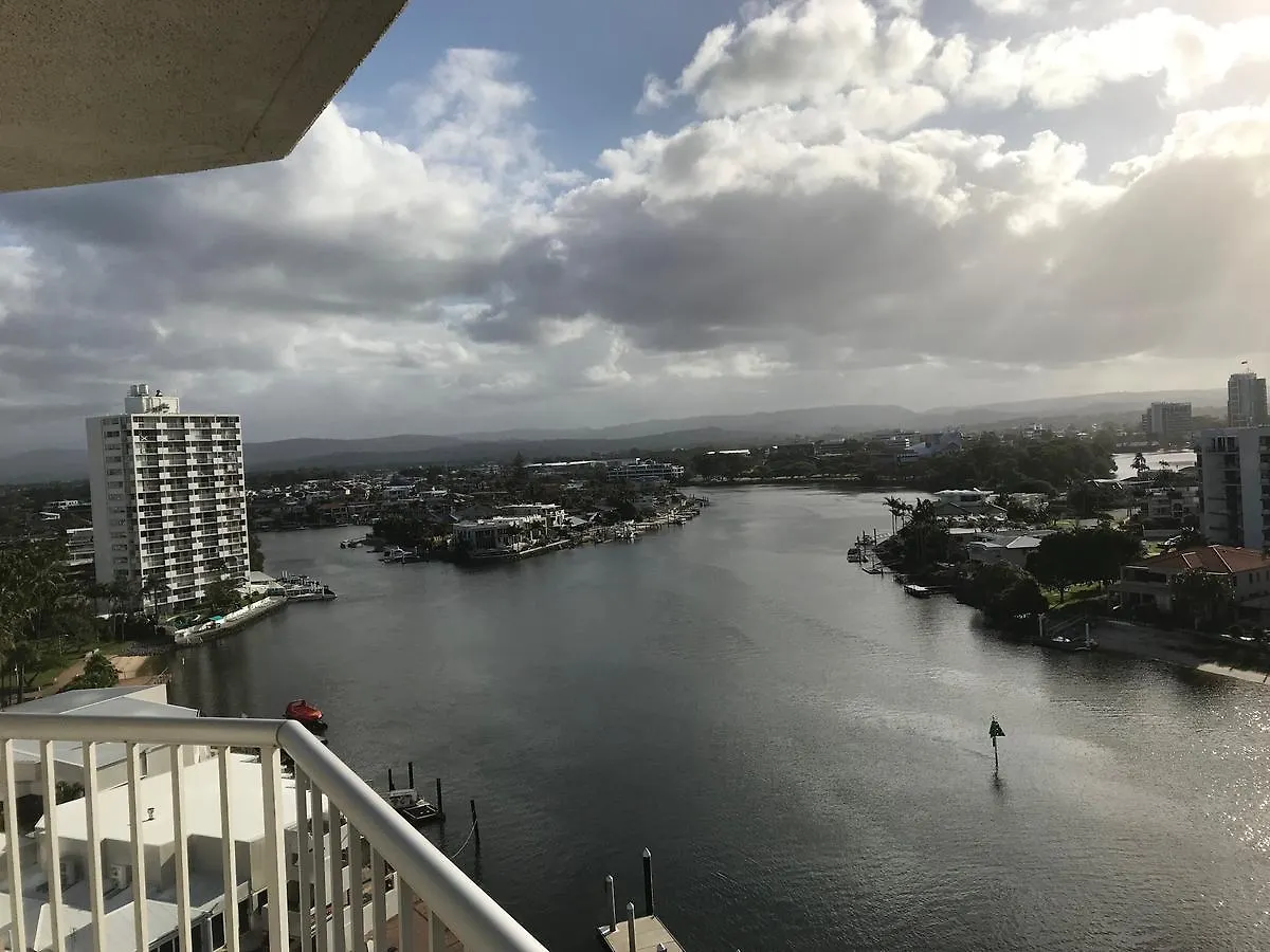 Lejlighedshotel Moorings On Cavill Surfers Paradise 4*