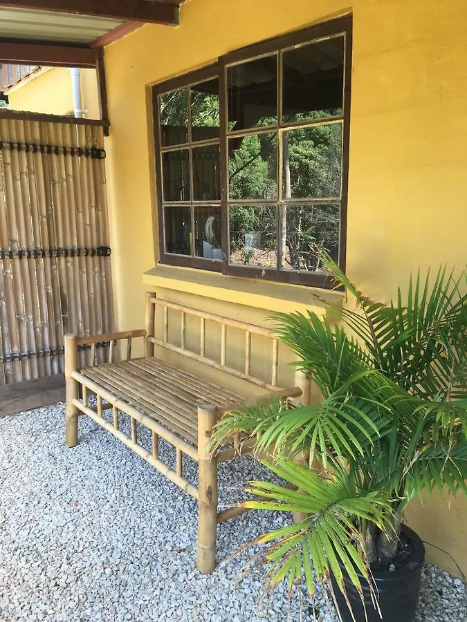 Wabi Sabi Chalets Chalet Hotaru Chalé Gold Coast