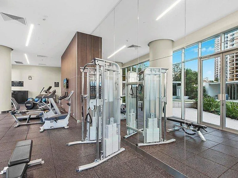 H Star Residences-- Paradise Stayz * Gold Coast