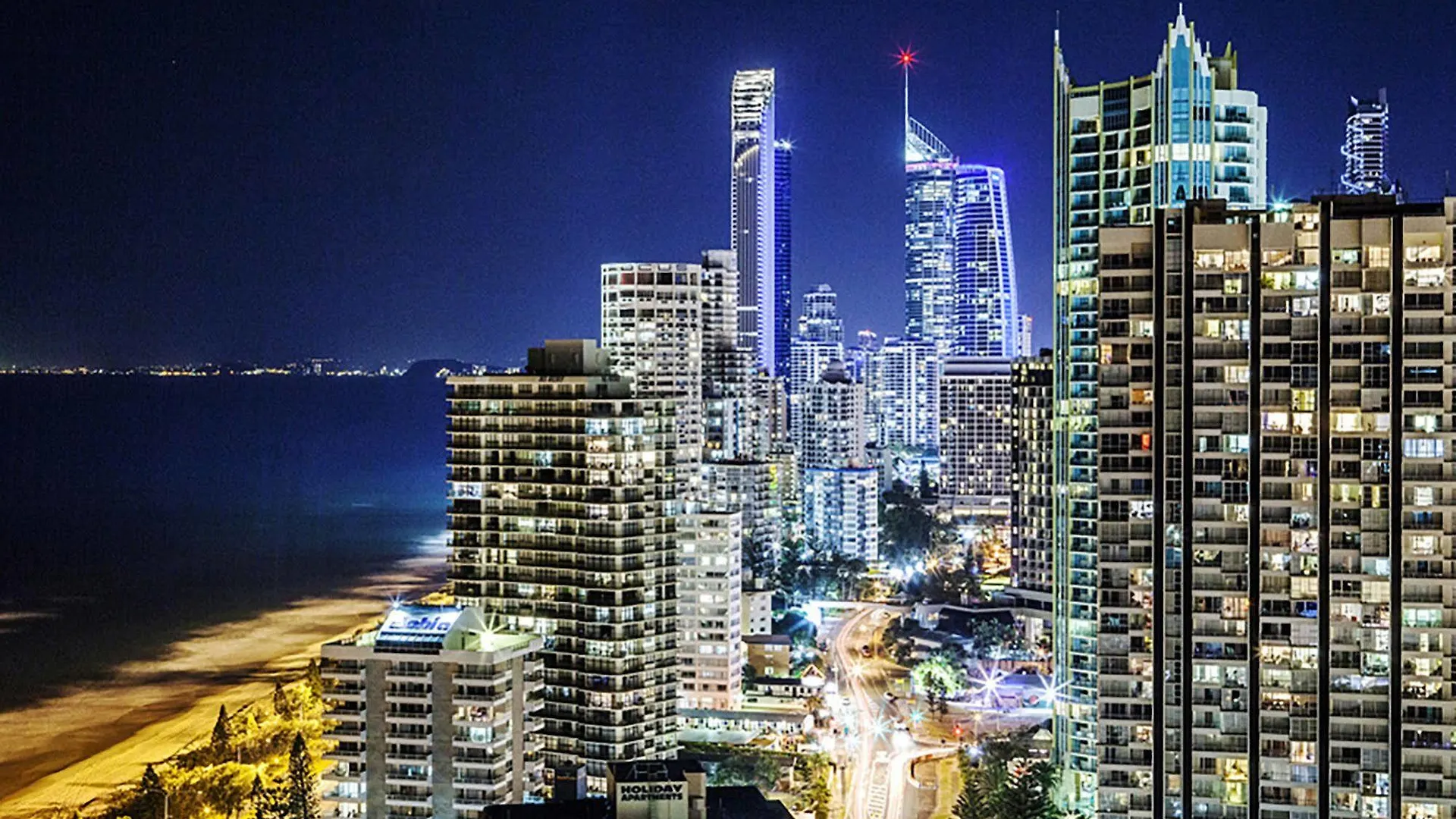 Seacrest Beachfront Surfers Paradise Aparthotel 4*