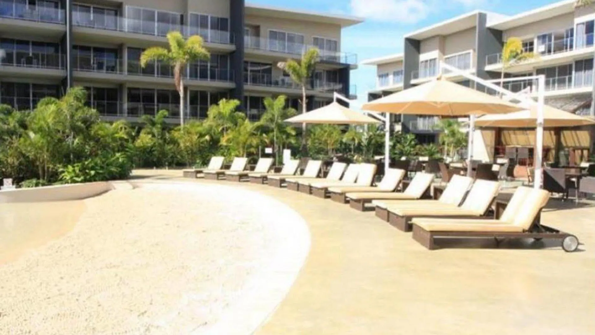 Resort Azzura Greens 5*