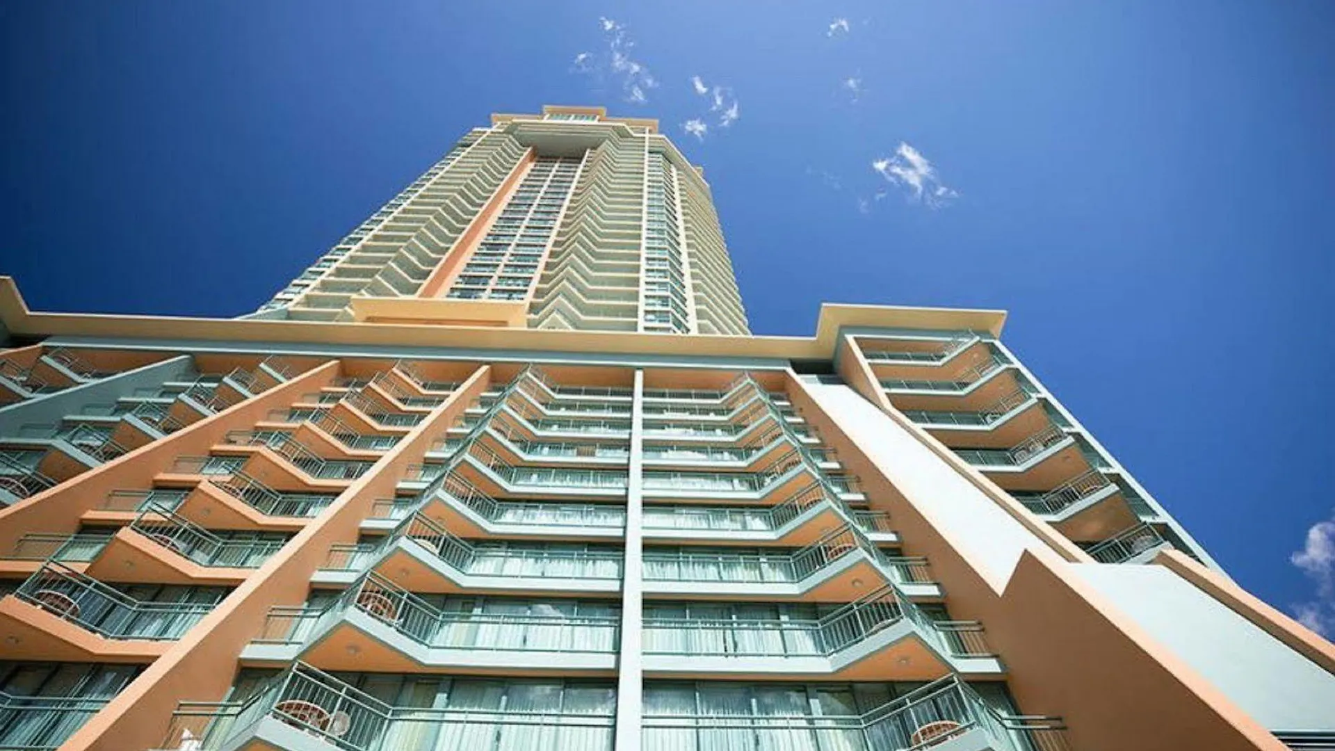 Mantra Crown Towers 4* Gold Coast