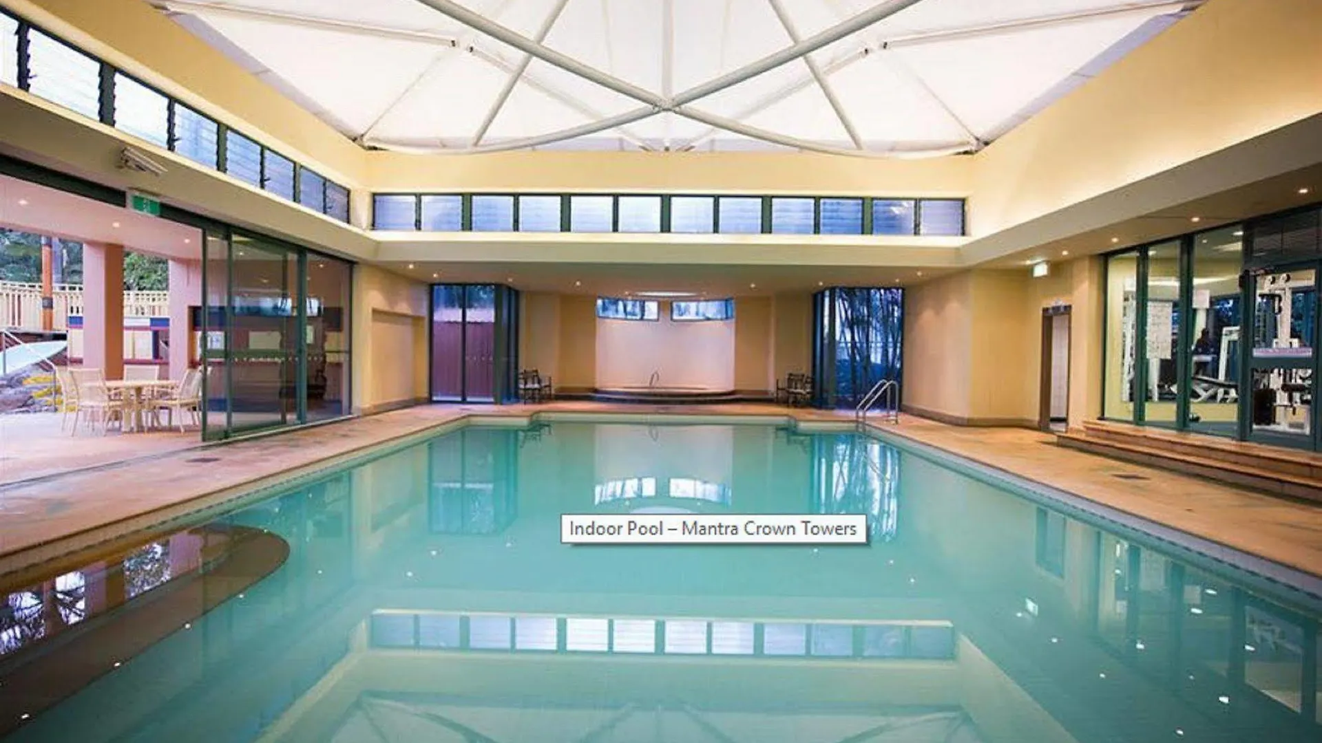 Aparthotel Mantra Crown Towers 4*
