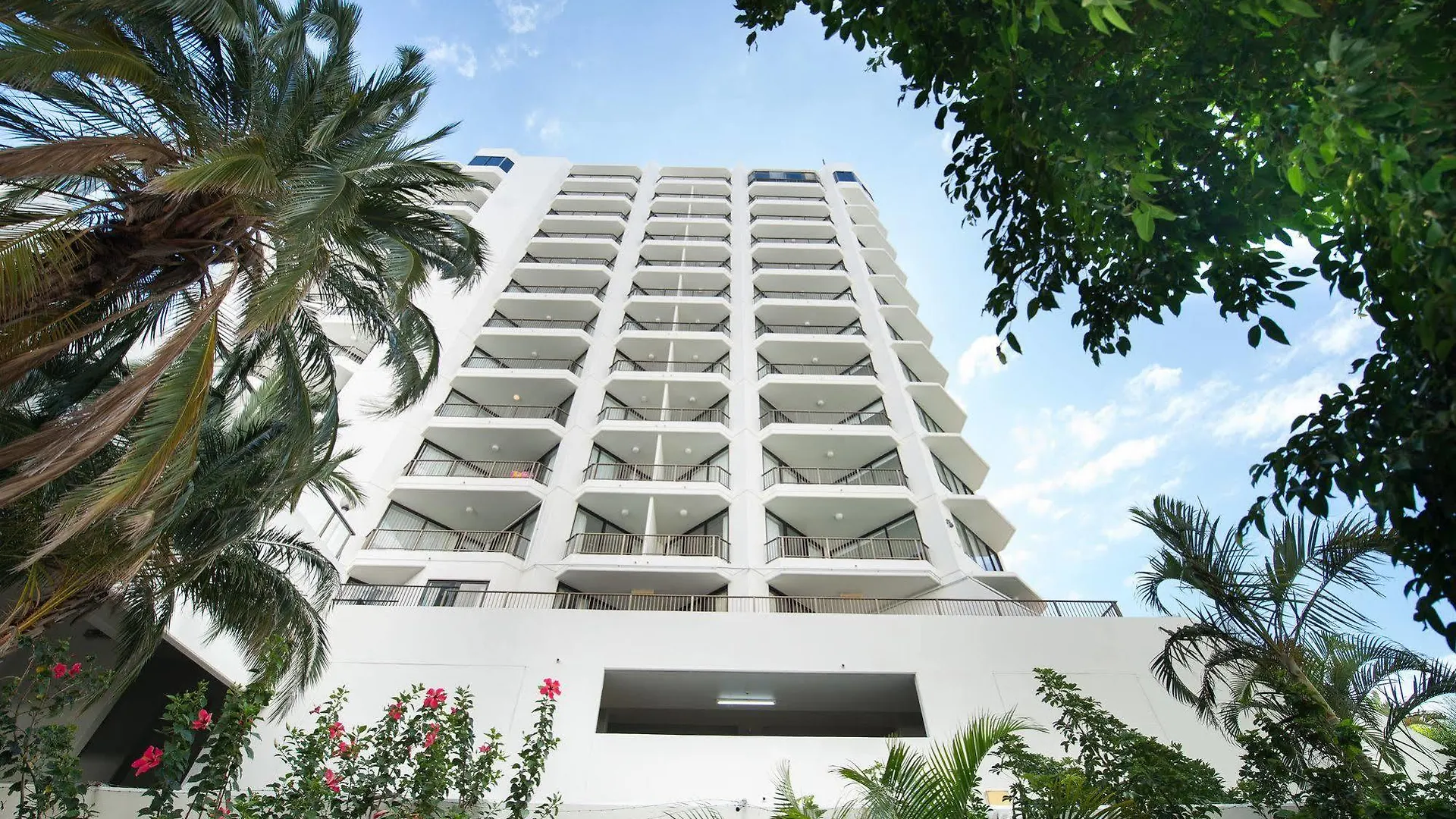 Sandy Point Resort 3*