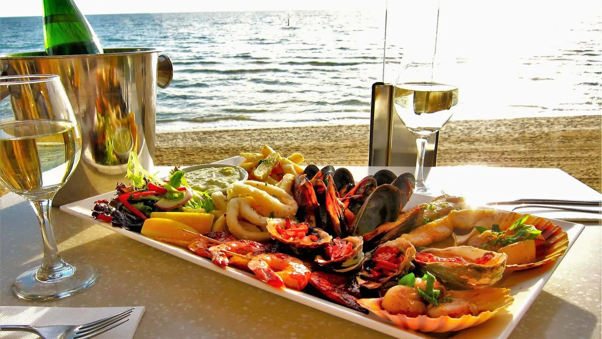 Capricorn One Beachside - Official Aparthotel 4*