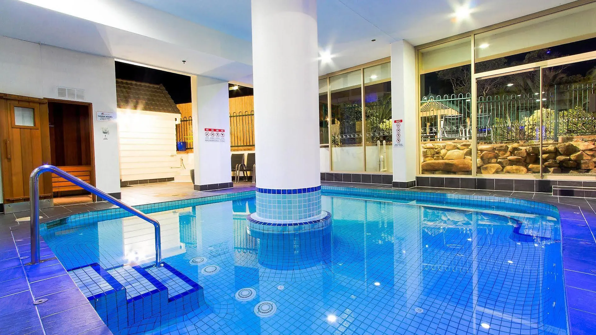 Capricorn One Beachside - Official Gold Coast