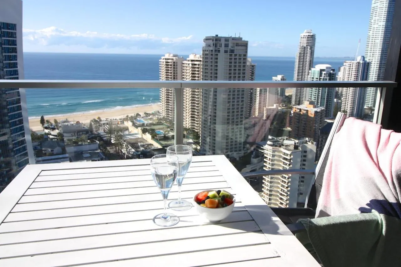 Apartamento Cavill Avenue Luxury Private Gold Coast
