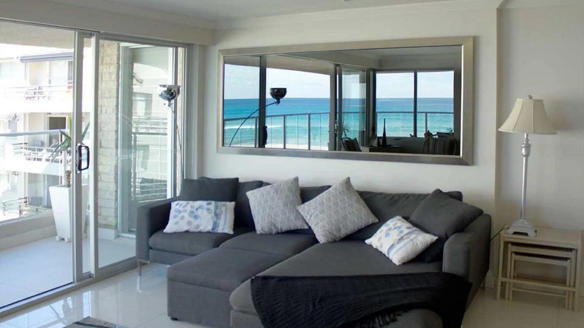 Aparthotel Pacific Surf Absolute Beachfront