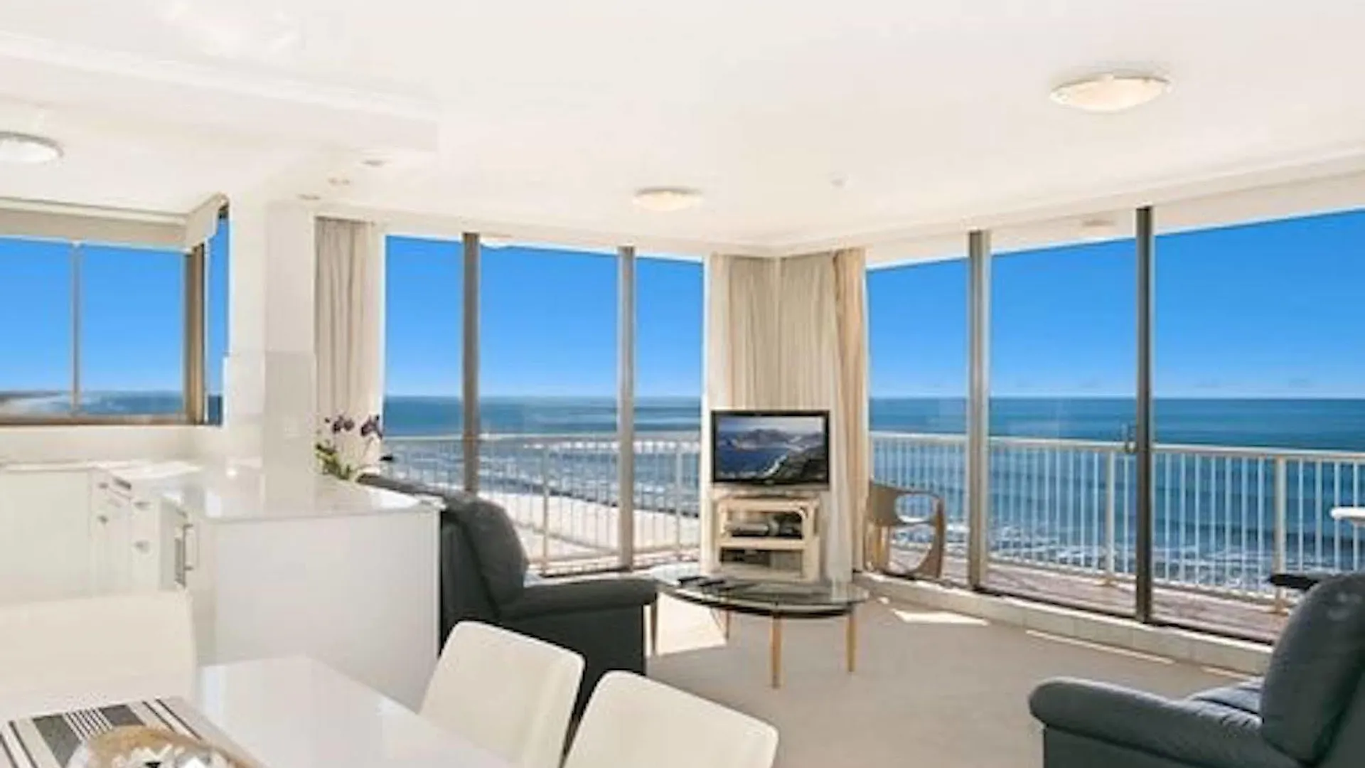 Aparthotel Boulevard Towers On Broadbeach