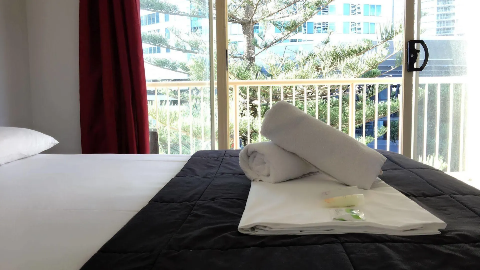 Gold Coast Hostel *