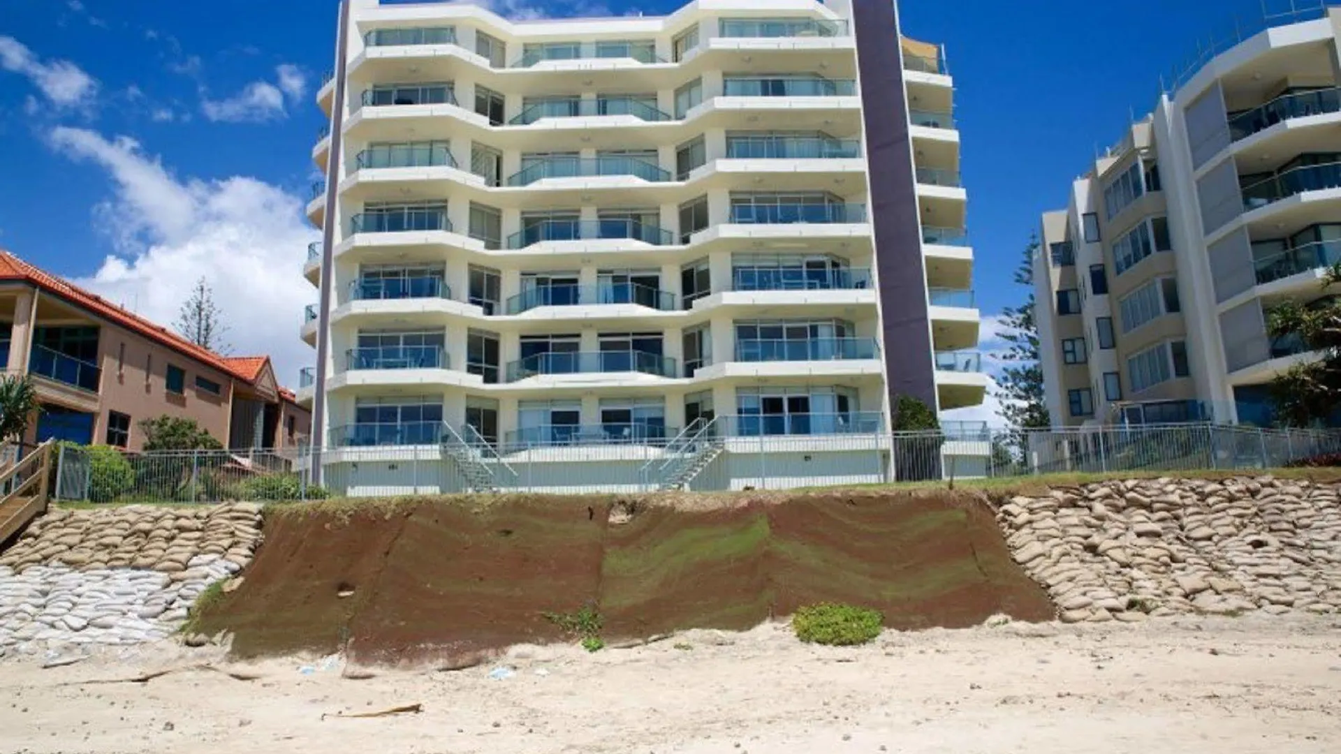 Foreshore Beachfront 3* Gold Coast