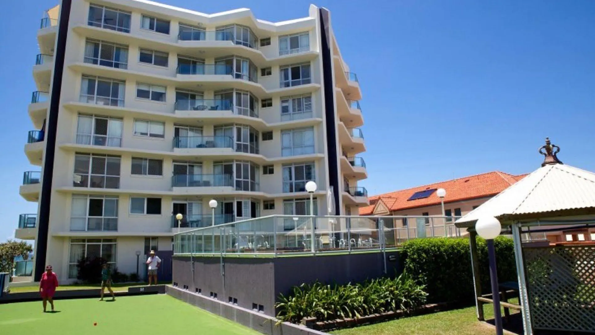 Foreshore Beachfront Aparthotel