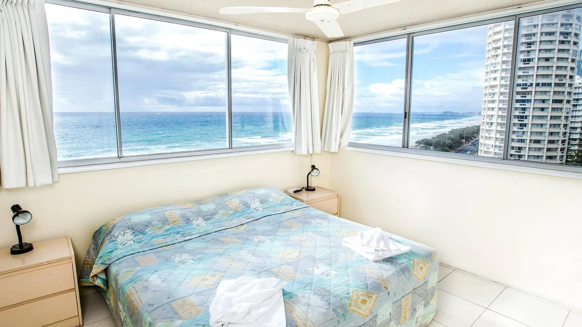 The Shore - Beachfront Aparthotel