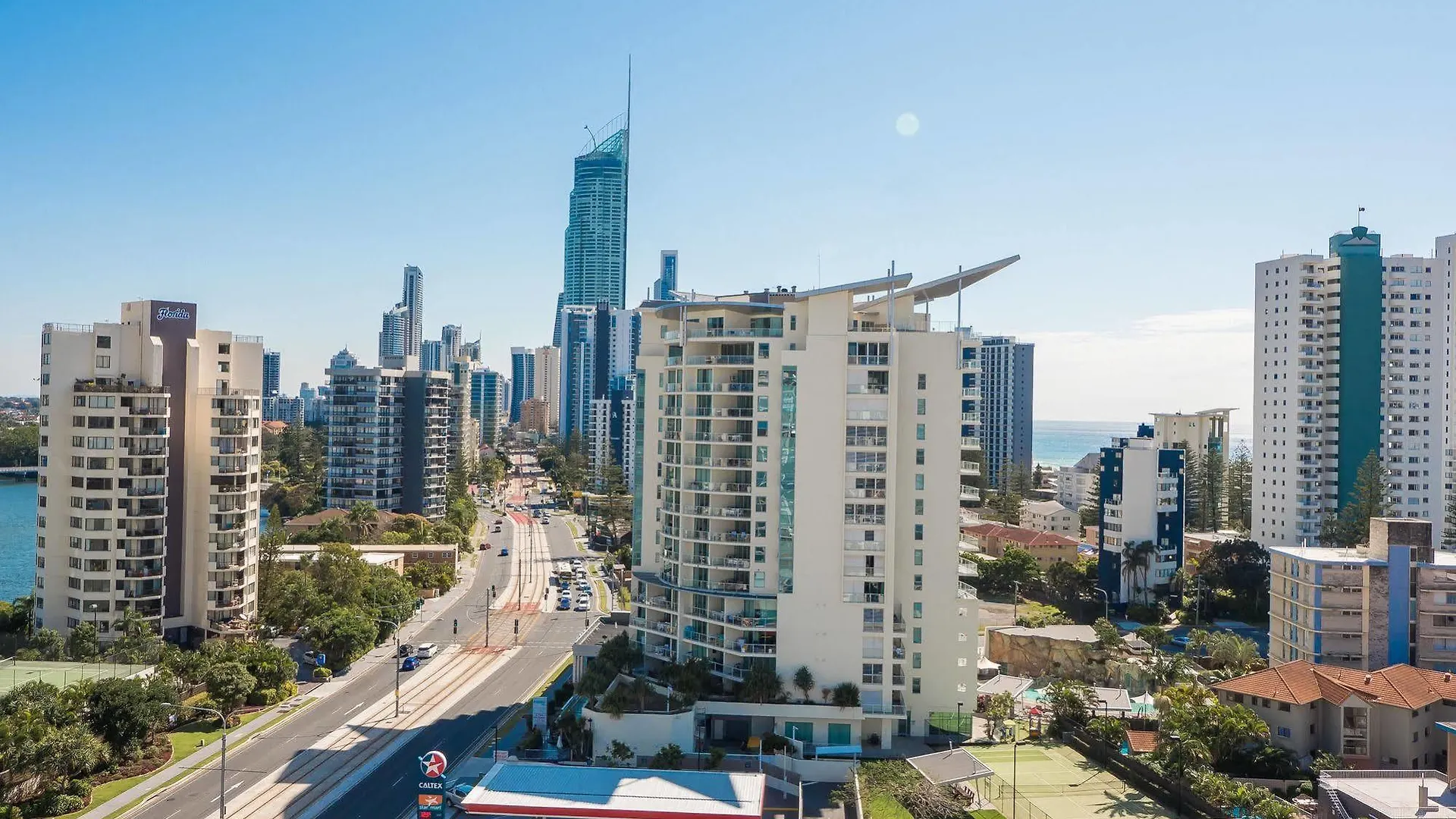 Ipanema Surfers Paradise Resort 4*