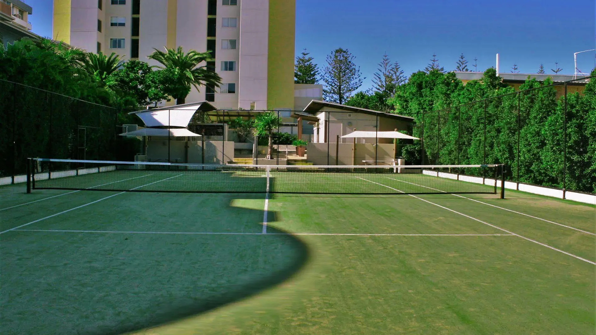 Indigo Blue Aparthotel 4*