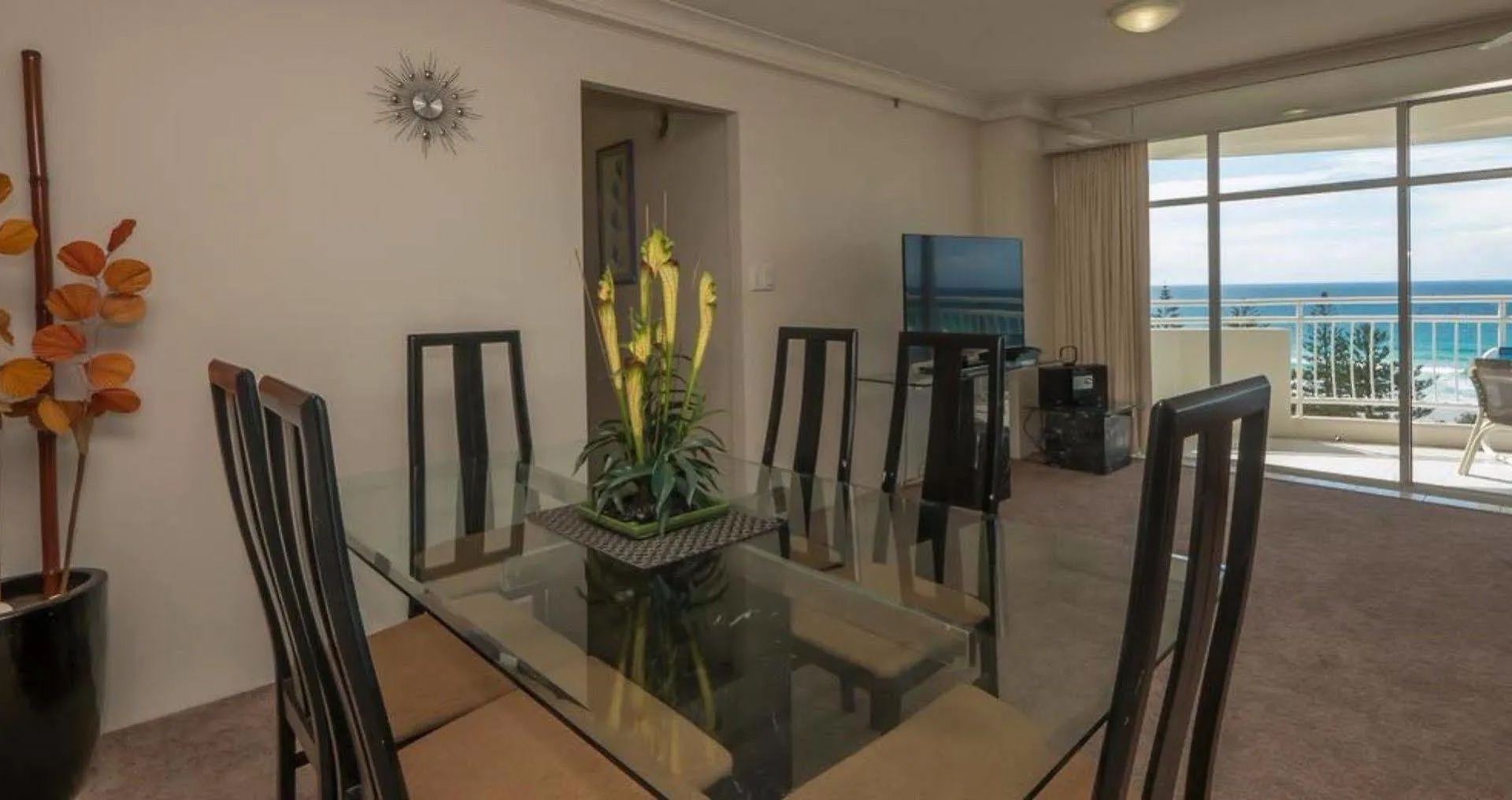 2nd Avenue Beachside 4* Gold Coast