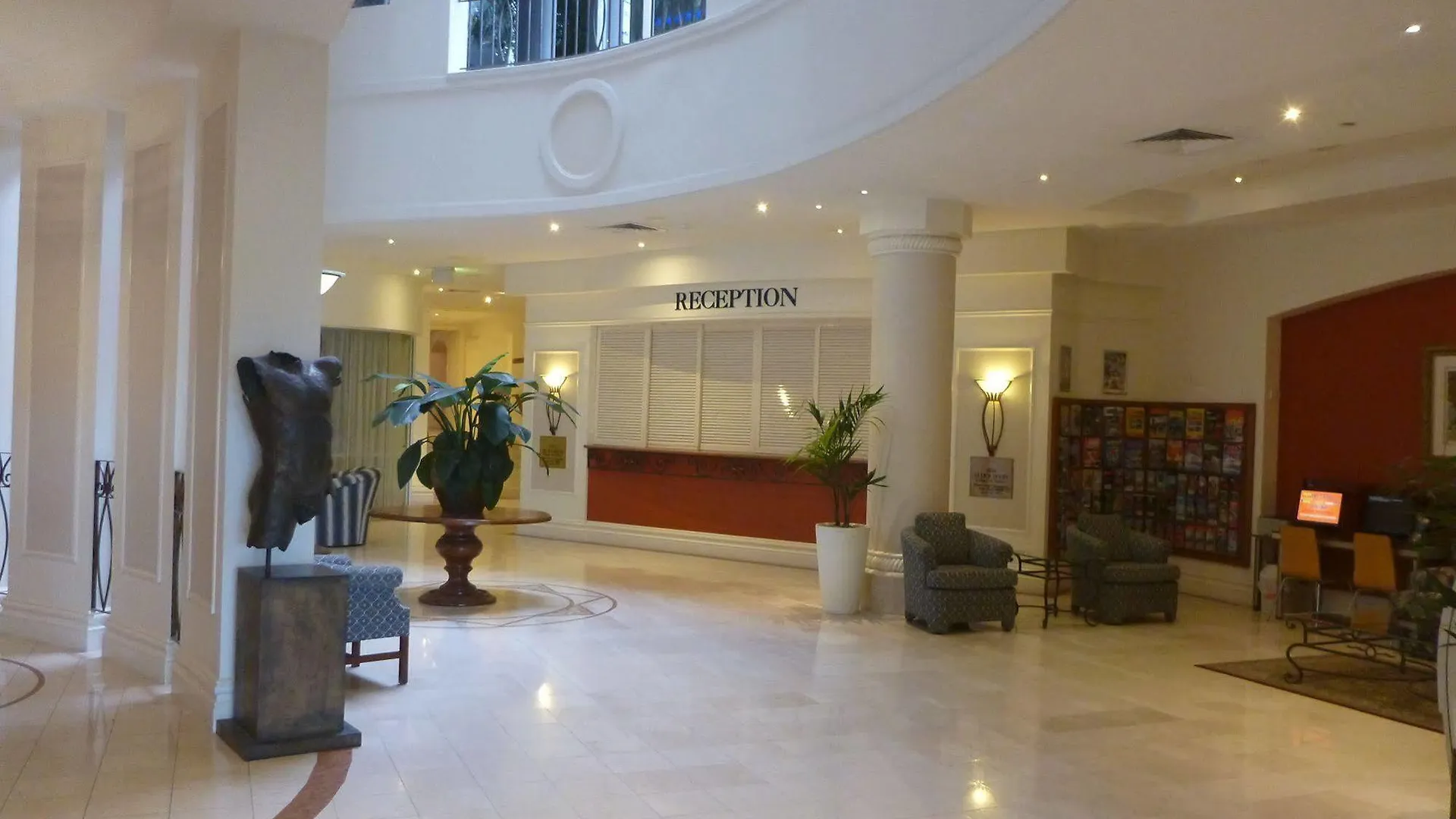 Aparthotel Broadbeach Gold Coast