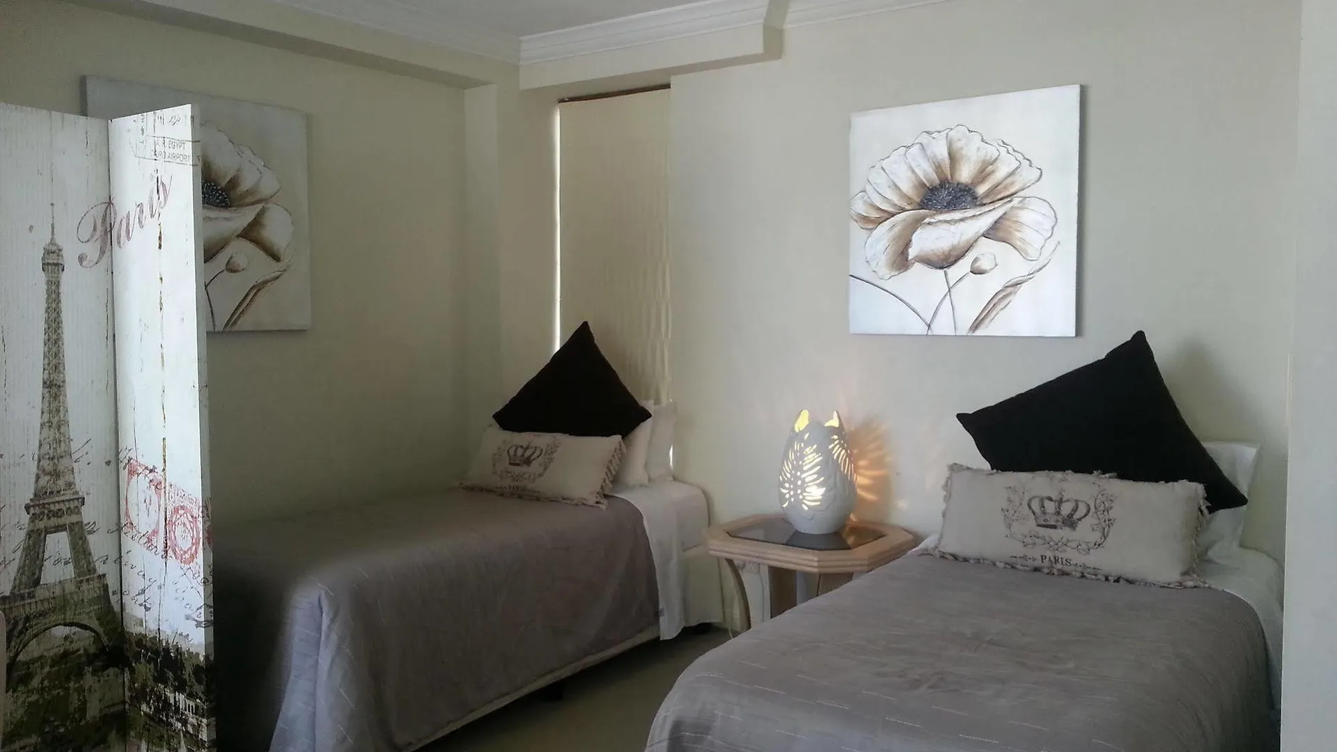 Aparthotel Broadbeach 4*