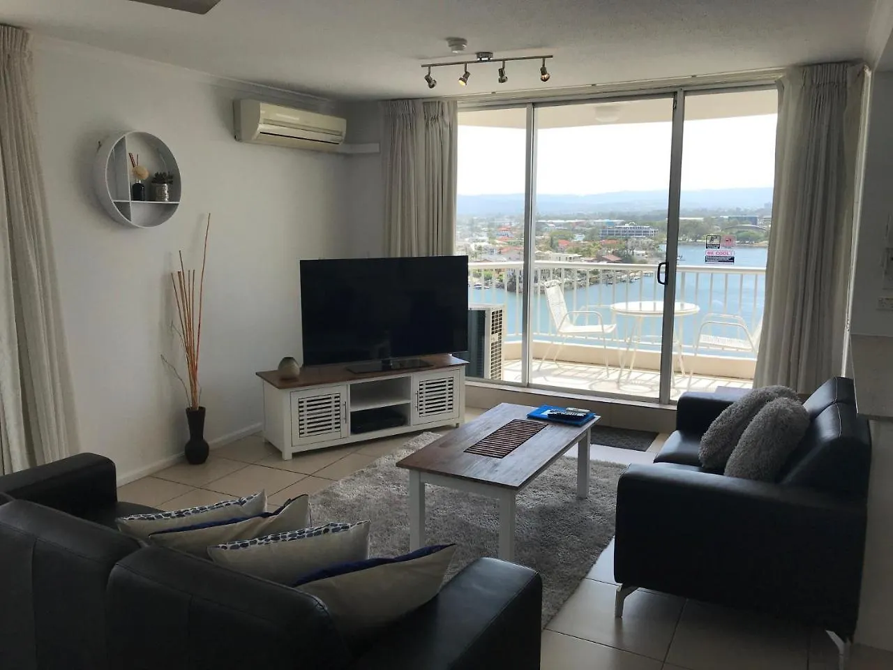 Lejlighedshotel Moorings On Cavill Surfers Paradise Gold Coast