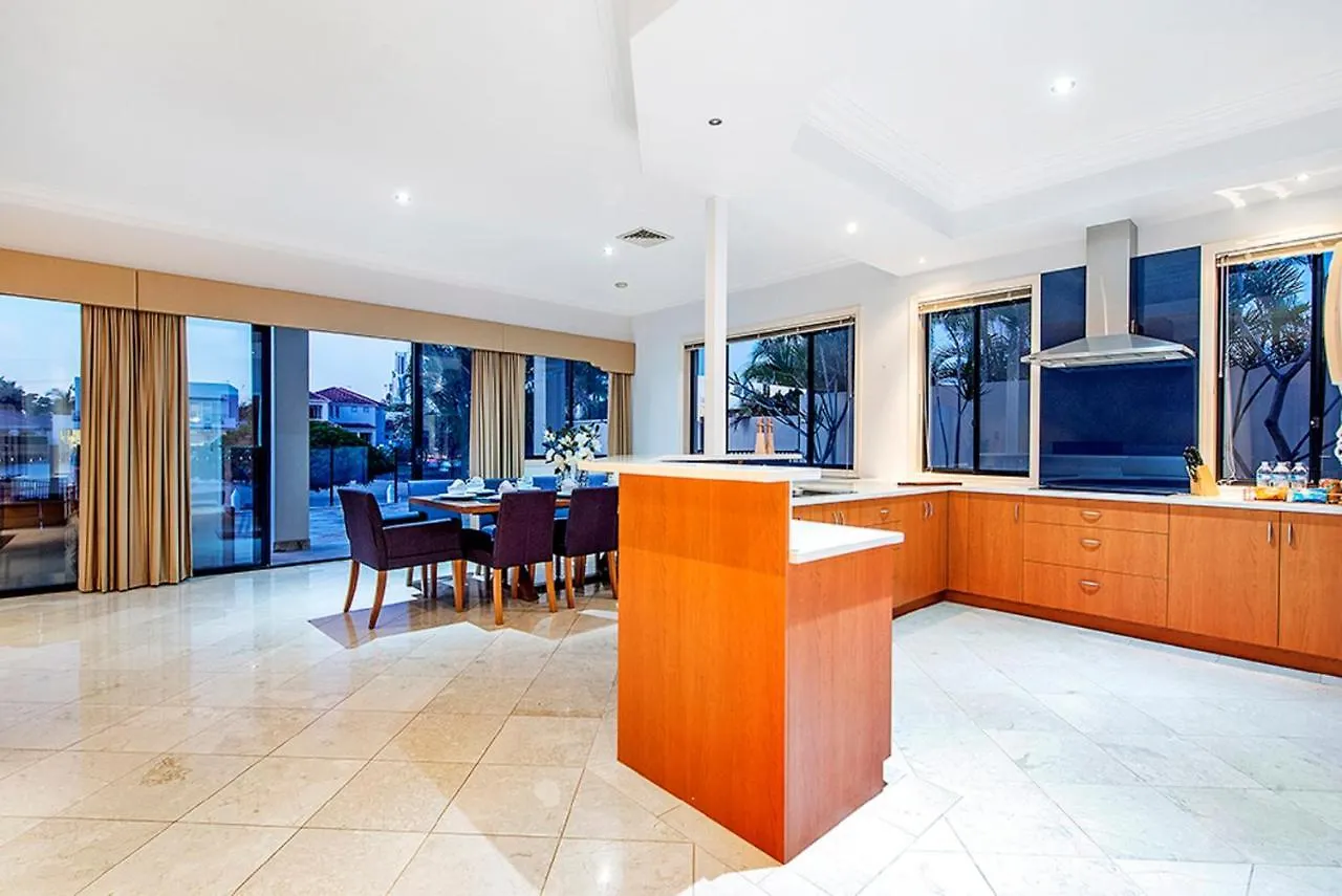 Holidays House Almafi Drive Surfers Paradise 度假居