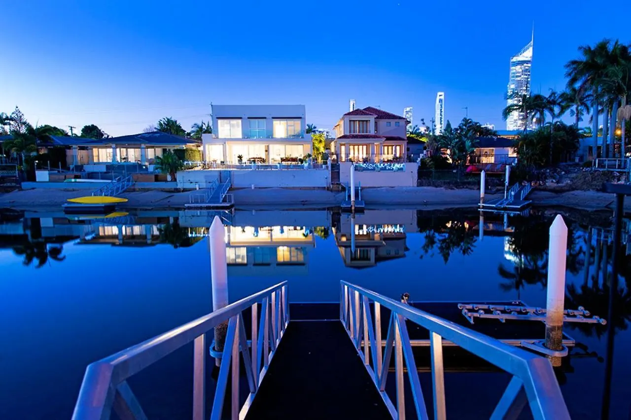 Holidays House Almafi Drive Surfers Paradise 度假居