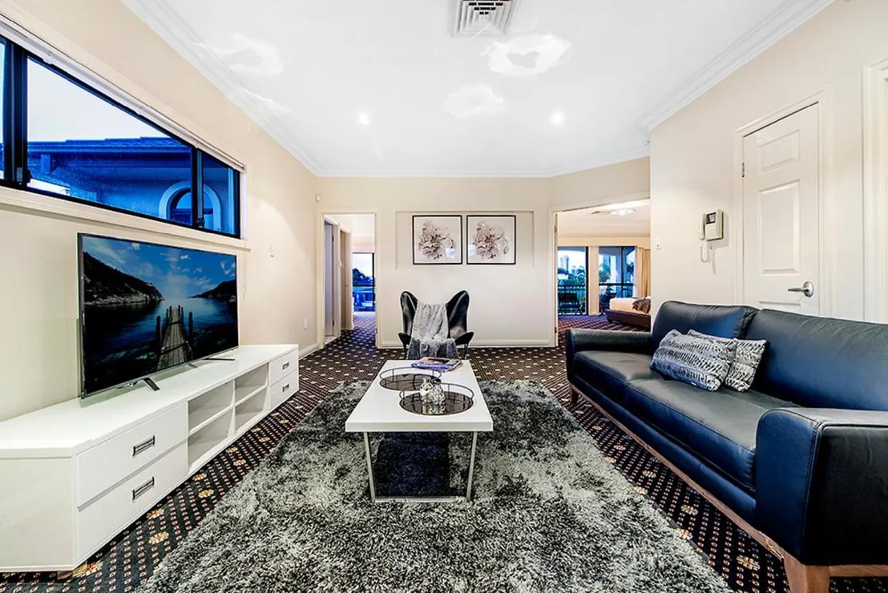 度假居 Holidays House Almafi Drive Surfers Paradise 黄金海岸