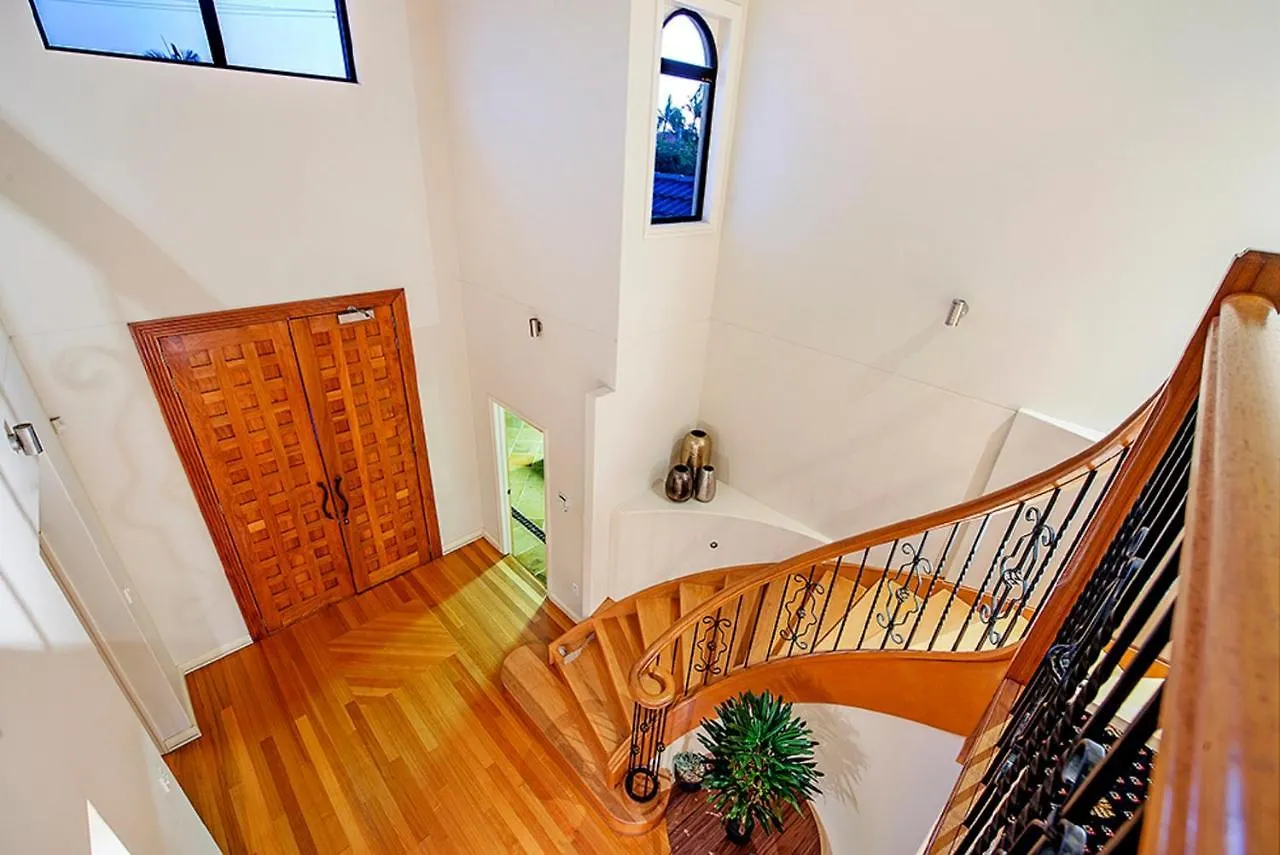 Holidays House Almafi Drive Surfers Paradise 度假居