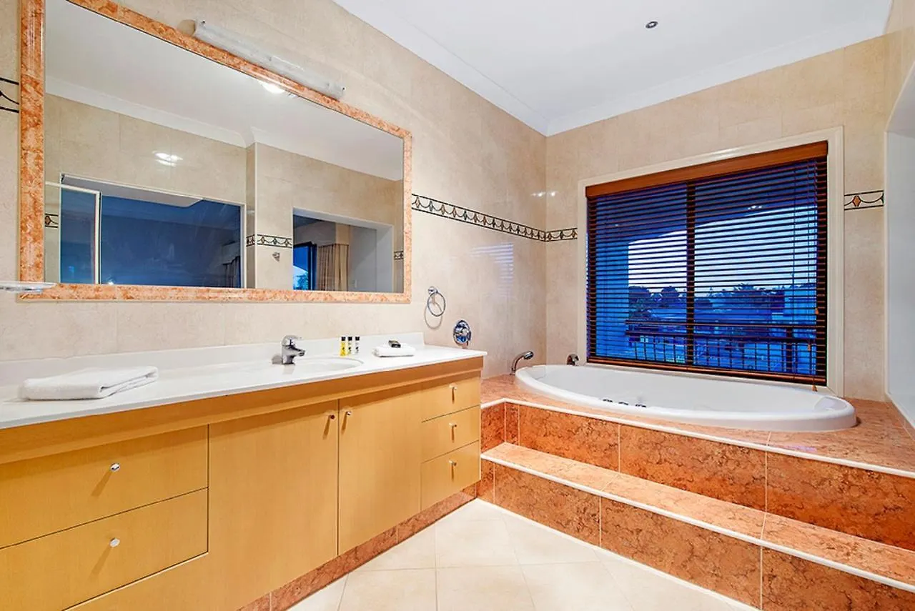 Holidays House Almafi Drive Surfers Paradise 度假居 黄金海岸