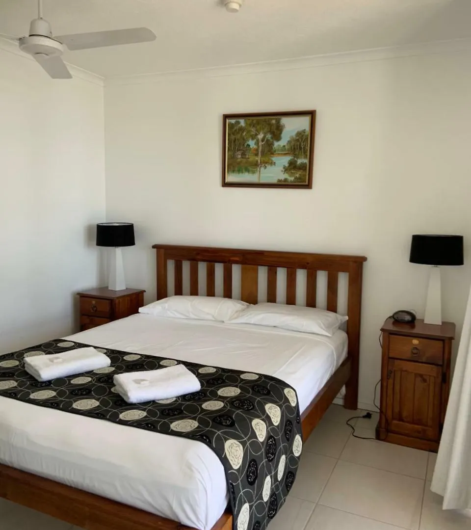 Burleigh Gardens North Hi-rise Апарт-отель 3*