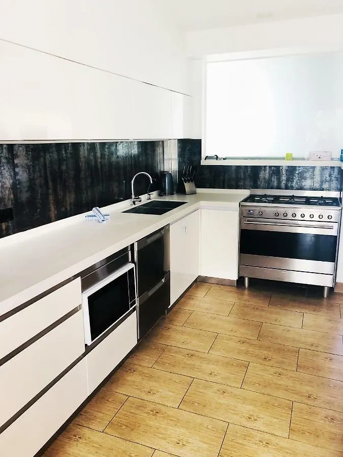 Bilinga Motel 2*