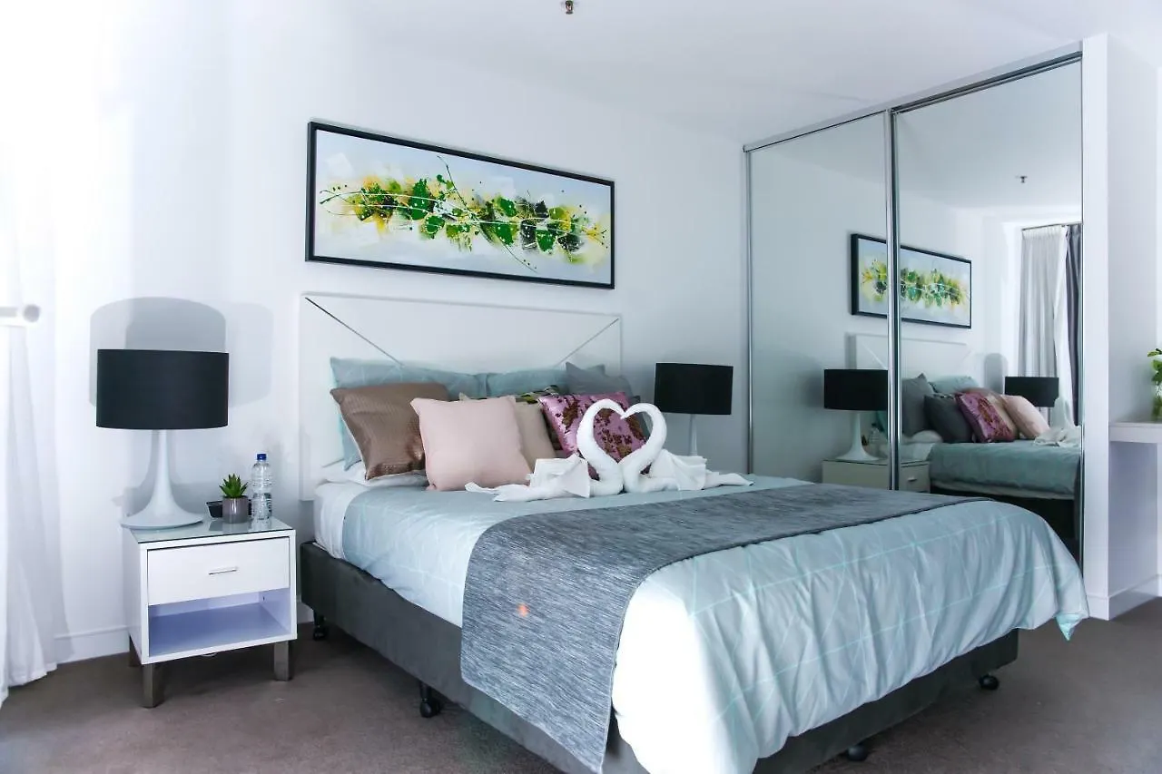 Serain Residences On Surfers Appartamento *