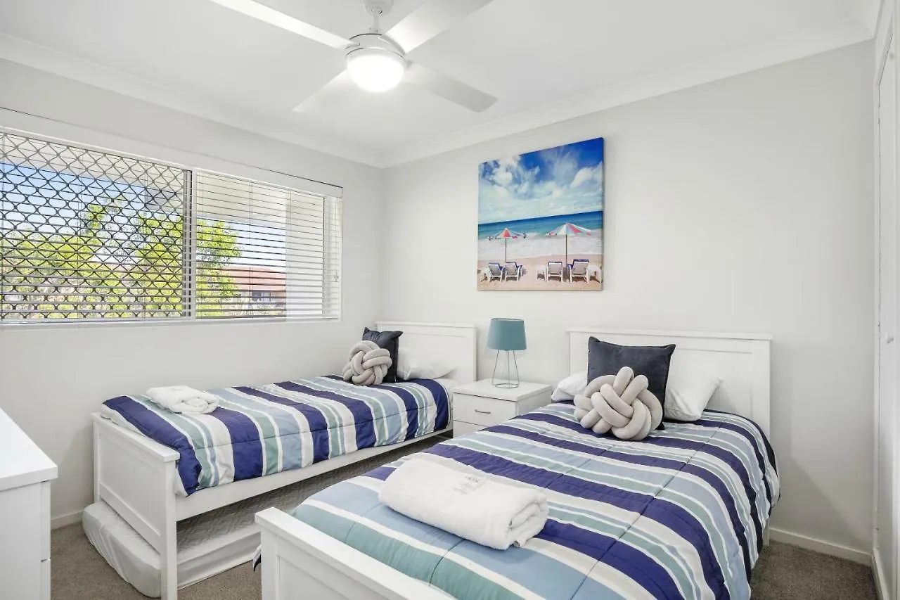 Kirra Palms Aparthotel 3*