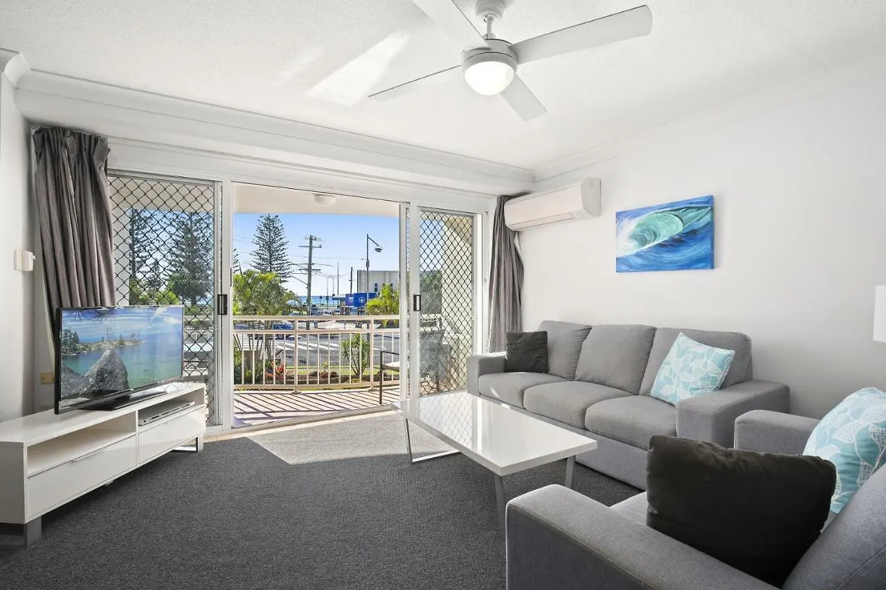 Kirra Palms 3*