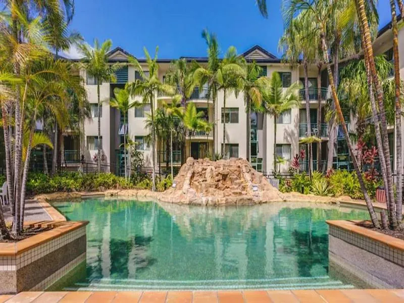 Aparthotel Currumbin Sands On The 4*