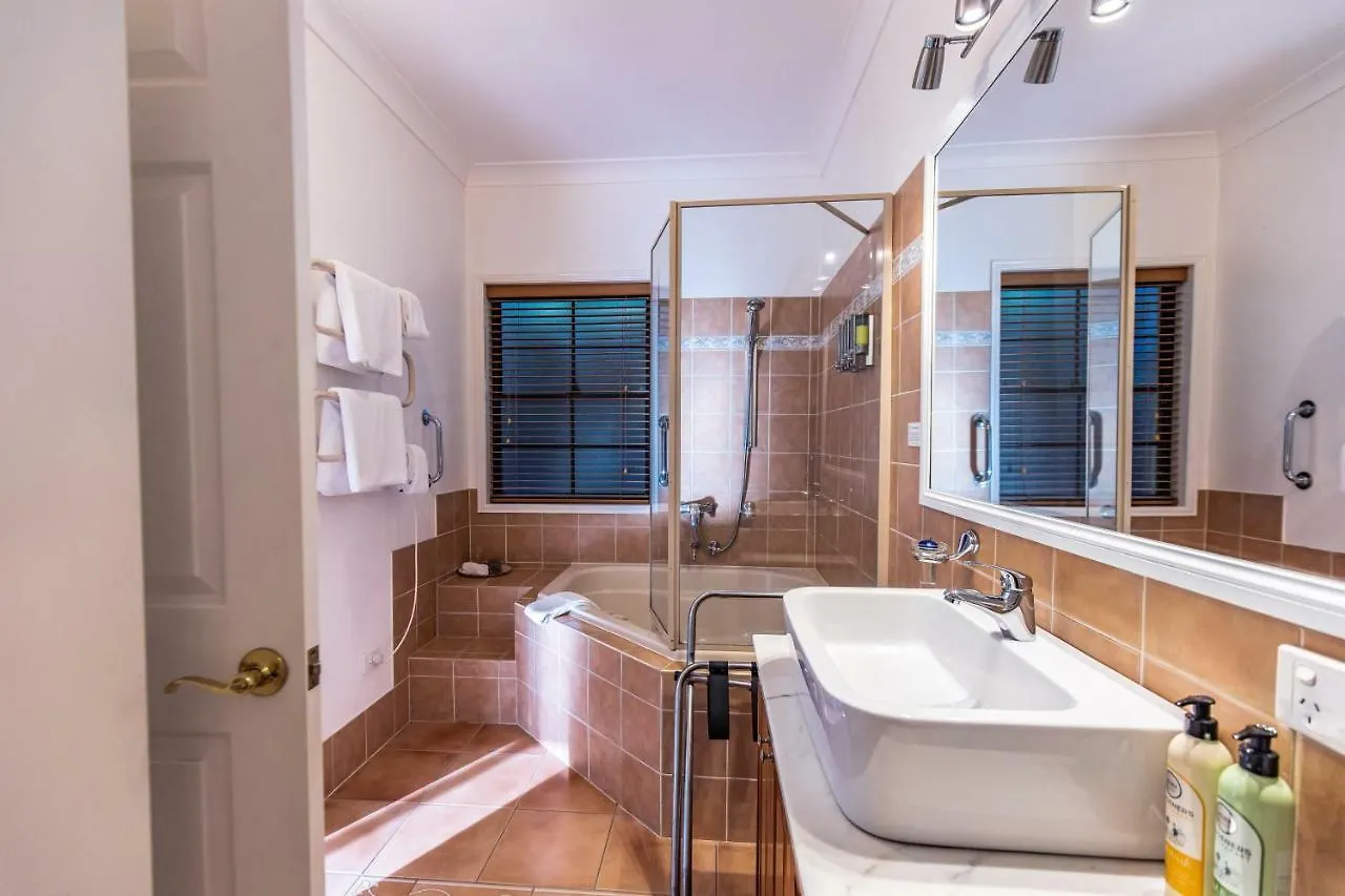 Della Rosa 4* جبل تامبورين